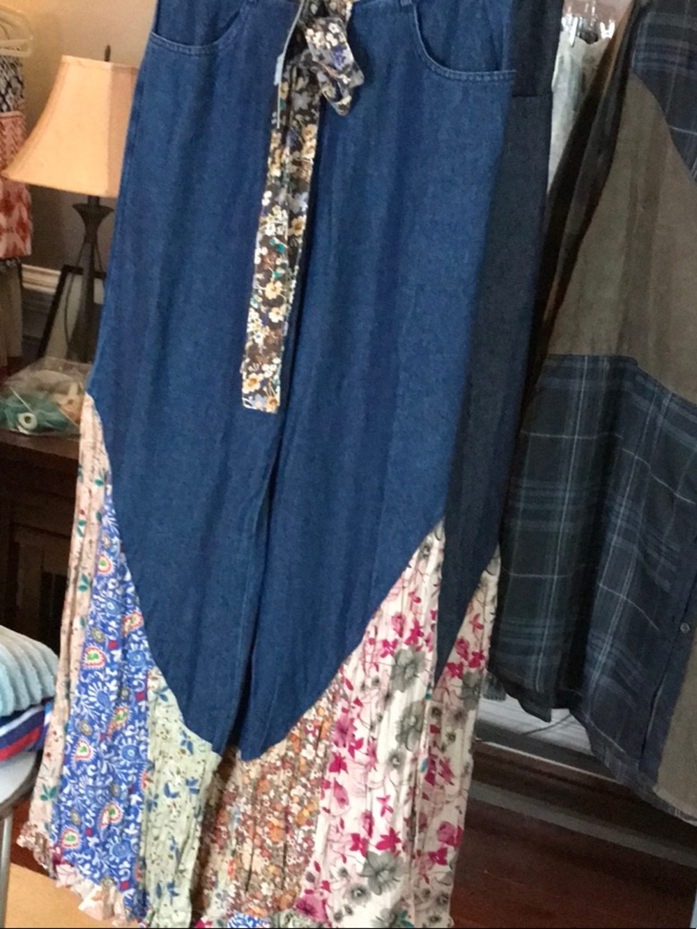 YOUNG THREADS NWT PANTS SM LARGE